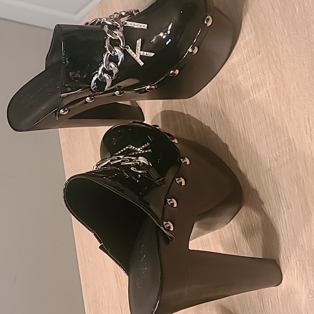 Leather platform clogs - Picture 2 of 3